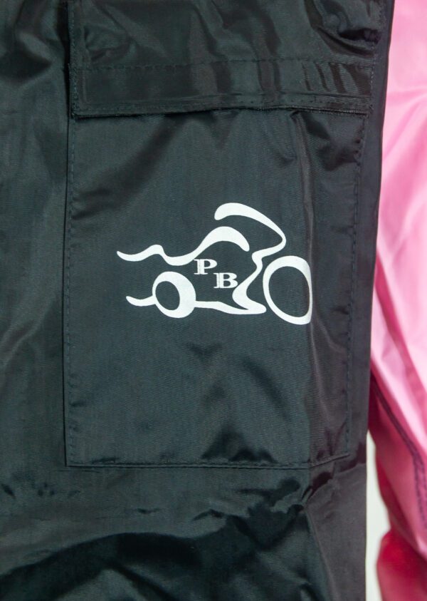 Capa de Chuva na cor Preto e Rosa